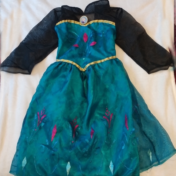 Elsa Frozen Coronation Dress - Picture 2 of 3